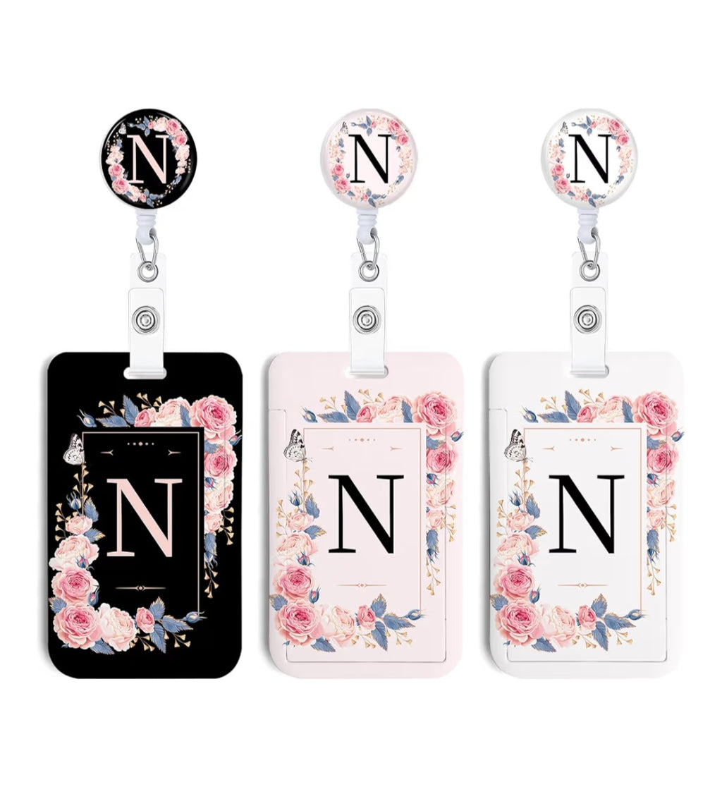 Soportes para Tarjetas de Identificación Personalizados con Iniciales.