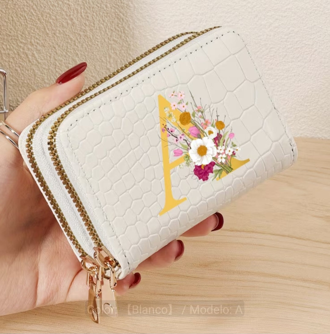 Monederos Personalizados con Iniciales.