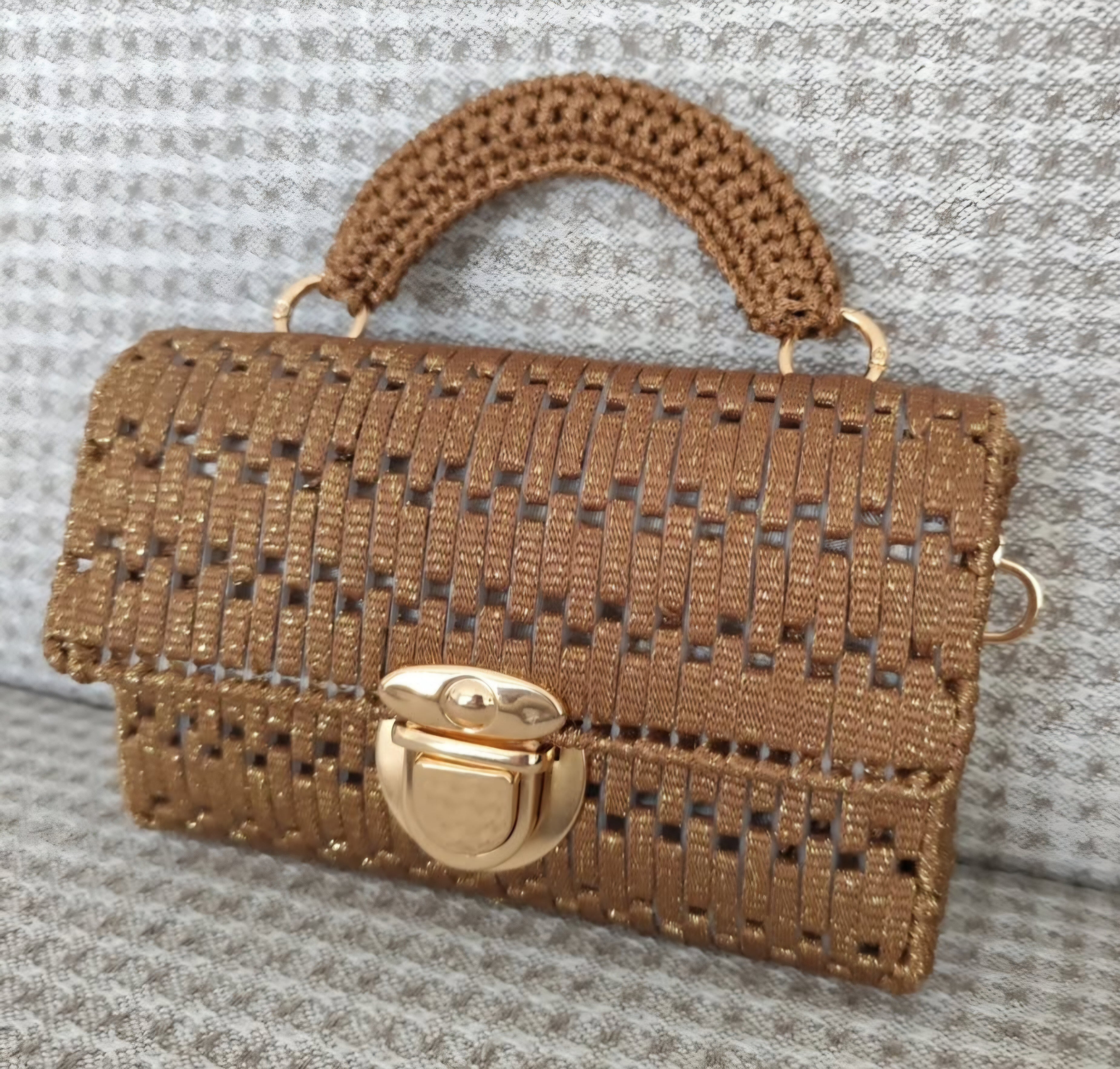 Carteras Tejidas hechas a Mano.